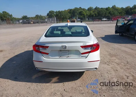 2018 Honda Accord Hybrid z USA, uszkodzony, nr VIN 1HGCV3F11JA010260